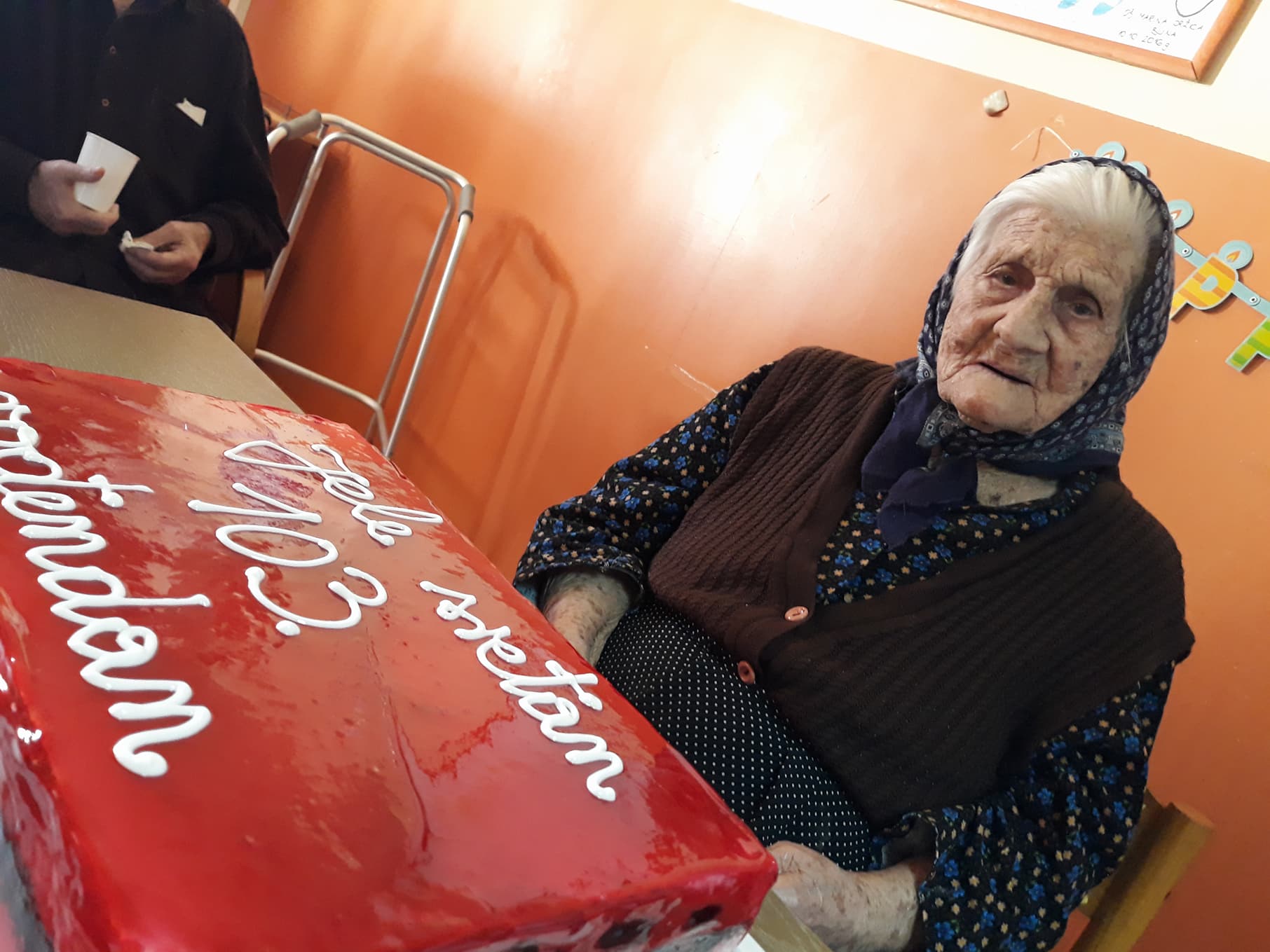 FOTO | VIDEO | Baka Jela proslavila 103. rođendan u Domu na Domanovićima