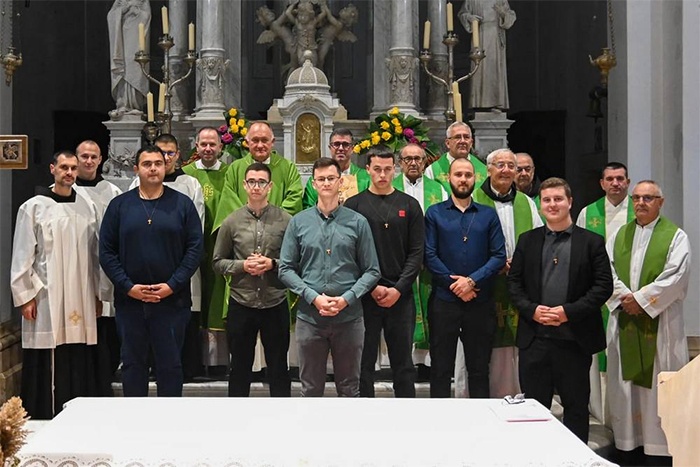 Čapljinac Žarko Dragičević započeo franjevački put u Imotskom