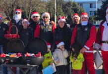 FOTO | Moto mrazovi i mrazice razveselili najmlađe: Blagdanski duh ispunio Trg Hrvatske slobode