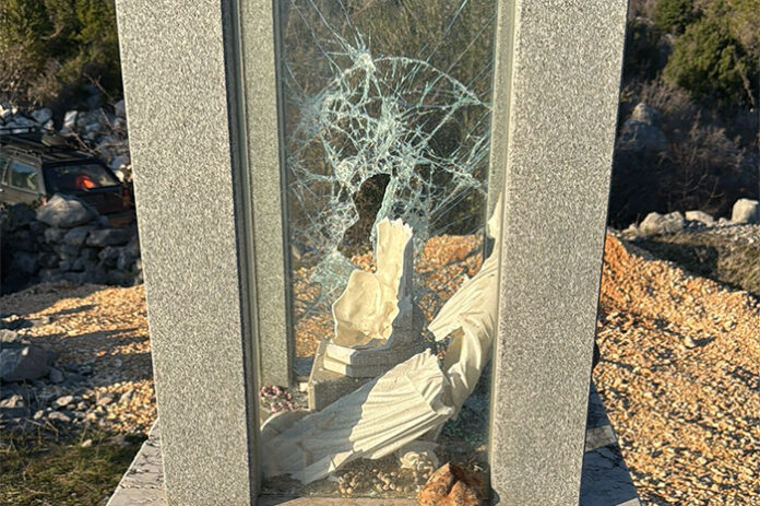 Gospin-kip-Gradina-vandalizam