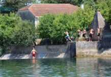 FOTO | Umjesto mora – osvježenje pronašli uz Trebižat: Čapljinska kupališta ovog ljeta prepuna kupača