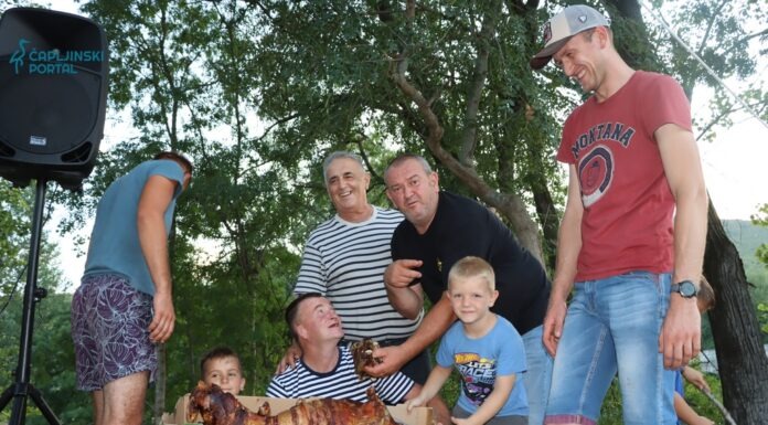 FOTO | Gaucho Ranch u središtu druženja: Najbolji sataraš pripremila ekipa HKUD ”Sv. Ante” Višići