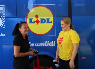 FOTO/VIDEO | LIDL bus u Čapljini: Veliko zanimanje građana za posao, usluge i trgovinu!