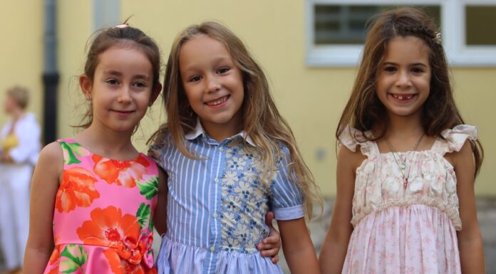 FOTO | Veliki dan za male đake: Čapljinski prvašići krenuli na svoje školsko putovanje