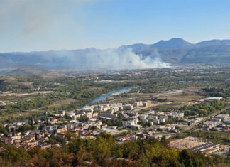 Opet gori kod Čapljine: Veliki stup dima iznad juga grada, požarima kao da nema kraja